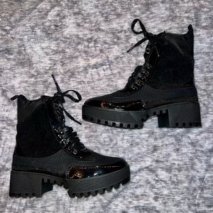 Chunky Fashion Nova Boots Size 7